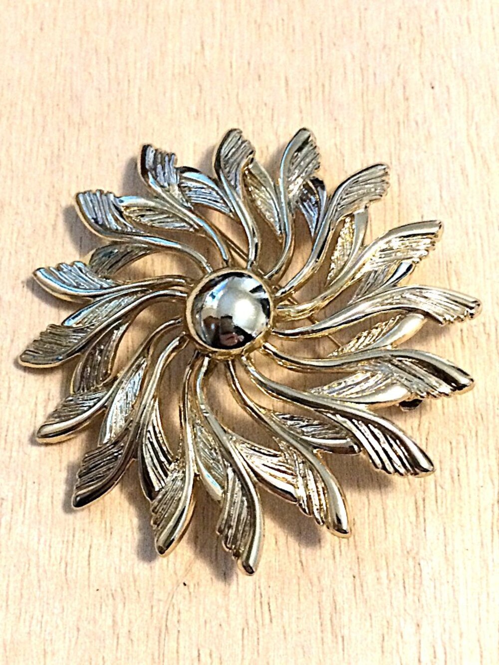 Vintage Signed Sarah Coventry Gold Tone Swirl Pinwheel Floral Brooch Mid Century